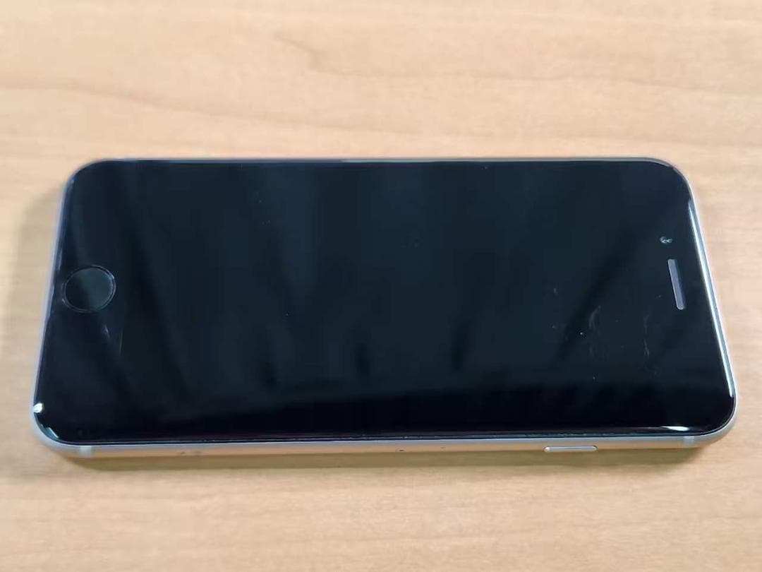 020300E iPhone SE A2782 64GB [最大容量89%】