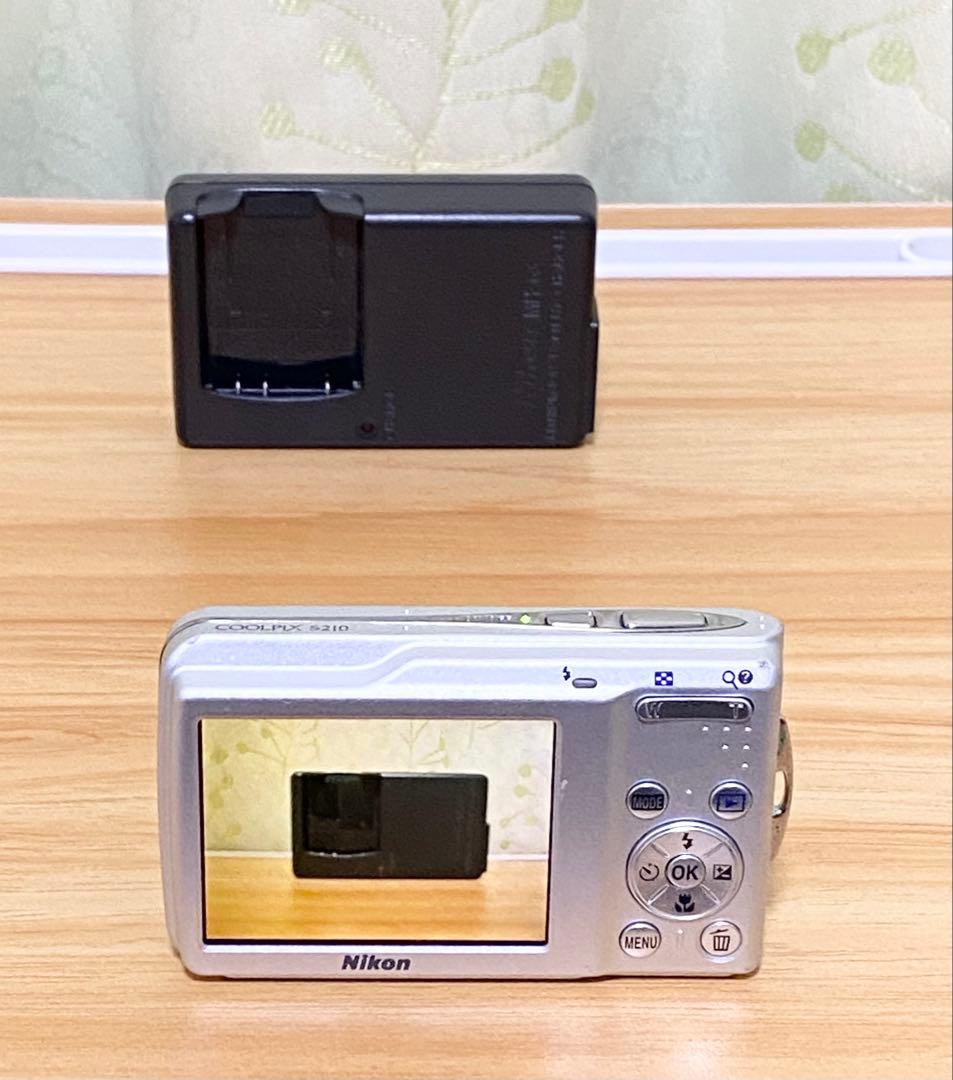 デジタルカメラ Nikon COOLPIX S210