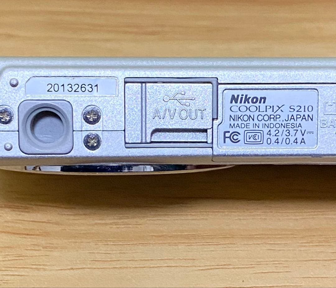 デジタルカメラ Nikon COOLPIX S210