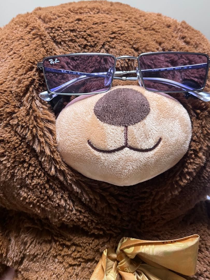 Ray-Ban 紫色レンズ 四角形サングラスRB3741 EMY