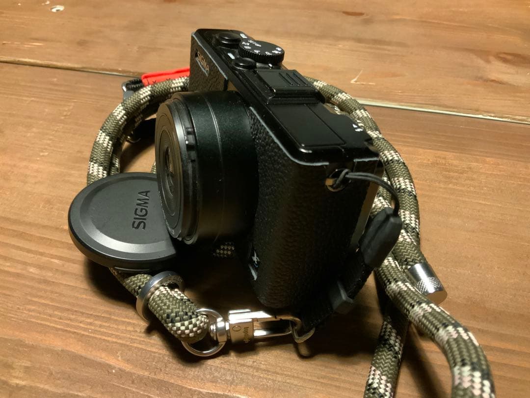 【希少美品】SIGMA DP2s（APS-Cセンサーの最強高級コンデジ）