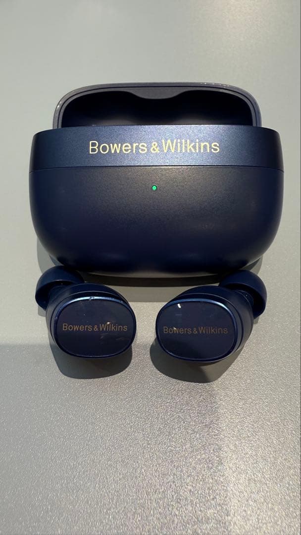 Bowers & Wilkins ワイヤレスイヤフォン ネイビー