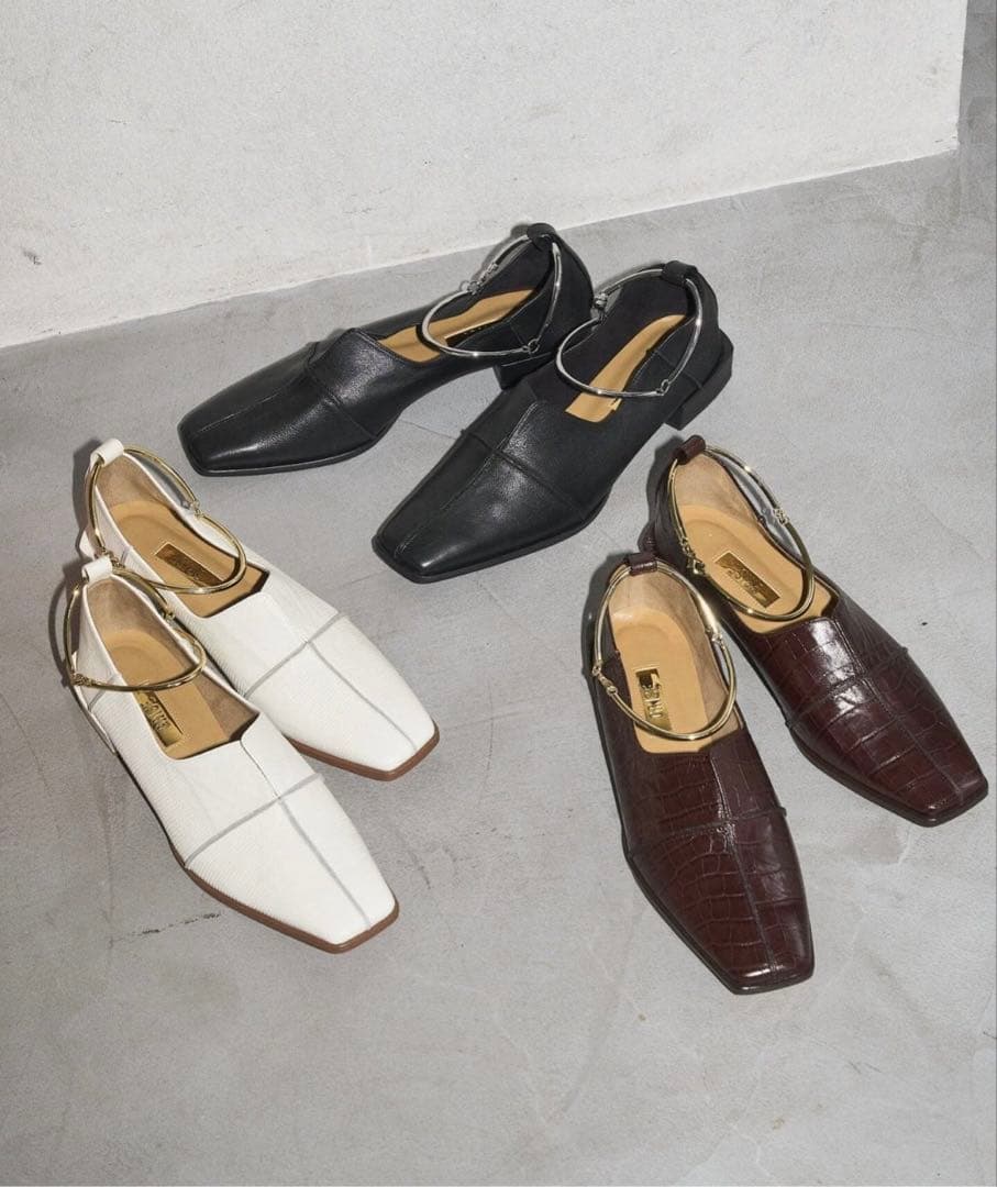 どりどり【新品】LE TALON GRISEレザースクエア