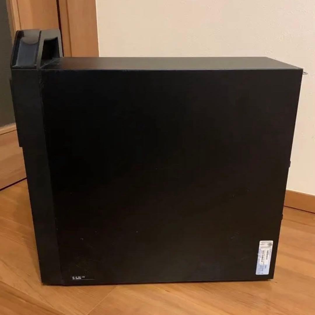 ThinkStation E30 デスクトップPC