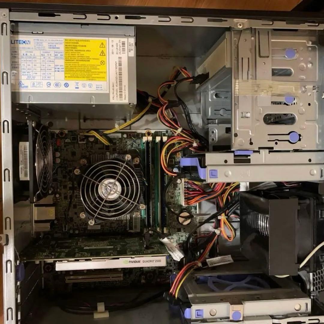 ThinkStation E30 デスクトップPC