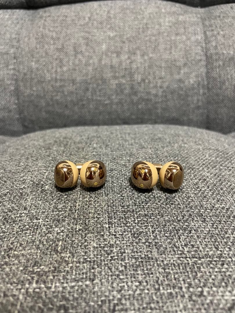 BUTTONS CLIP イヤーカフ ワイヤレスイヤホン