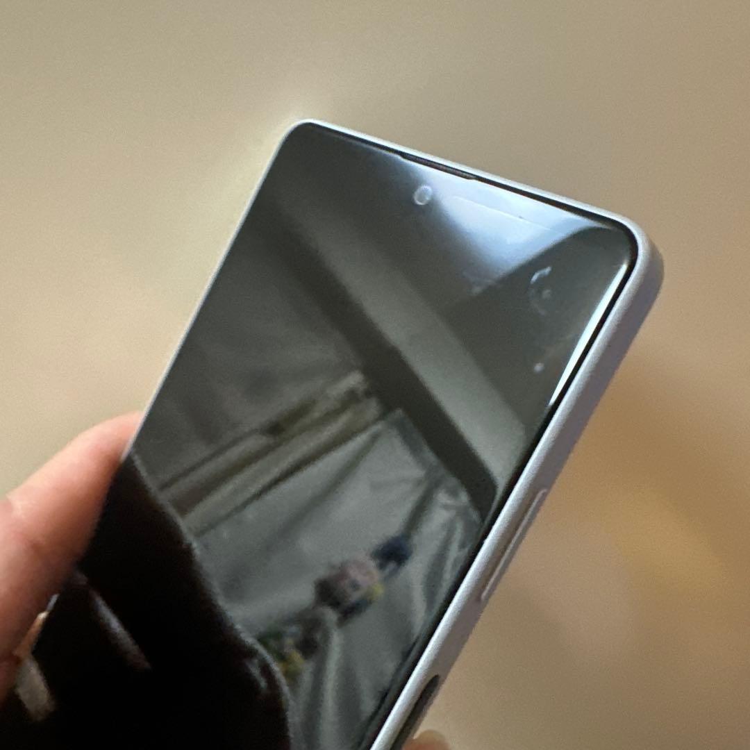 SO-53C Sony Xperia docomo グレイ