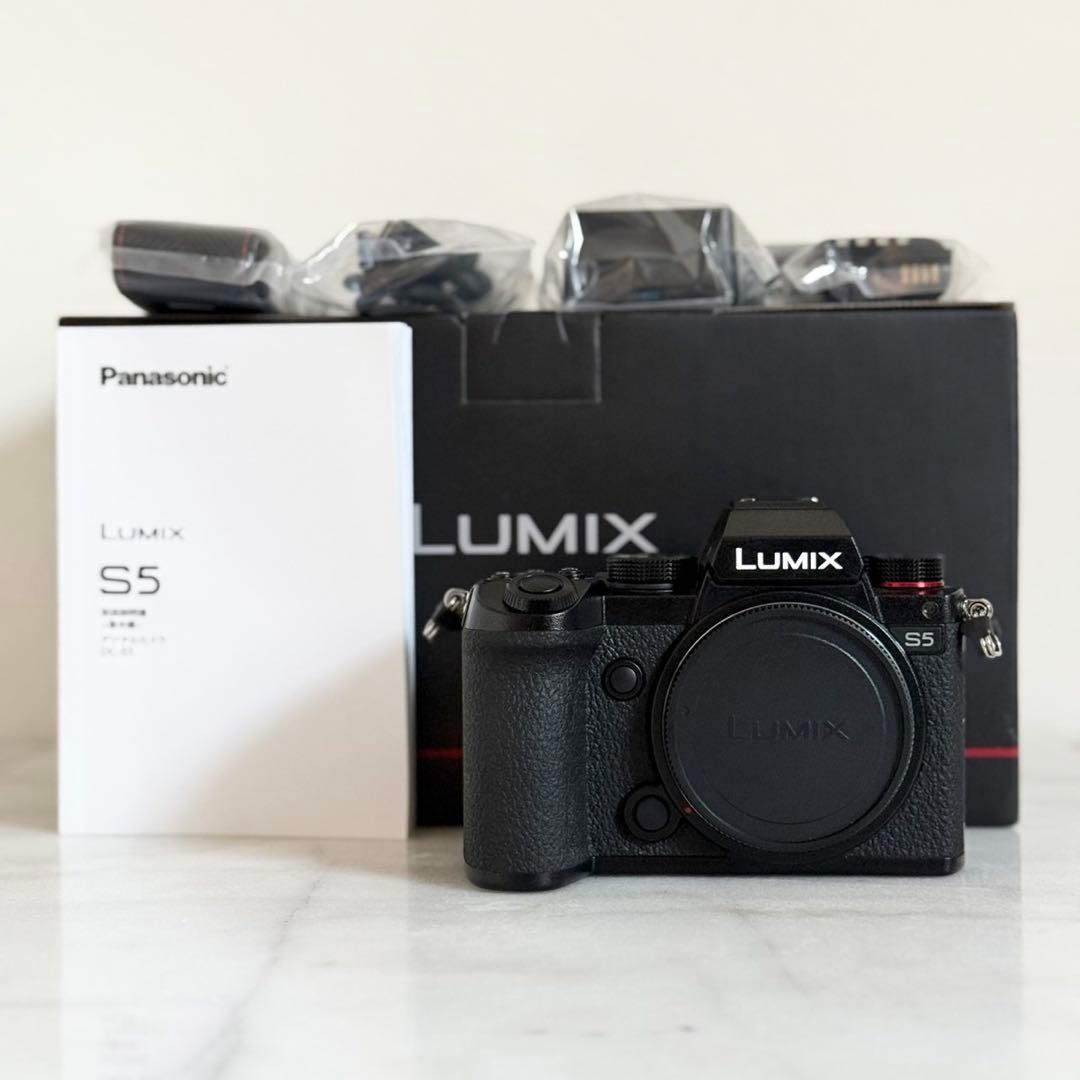 Panasonic LUMIX S5 ボディ フルサイズミラーレス 付属品完備