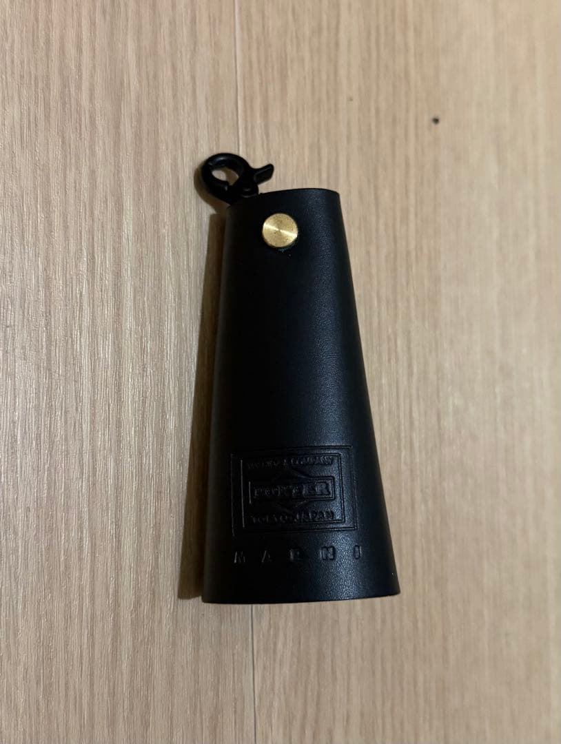 未使用に近い　マルニポーター ブラック レザー キーケース