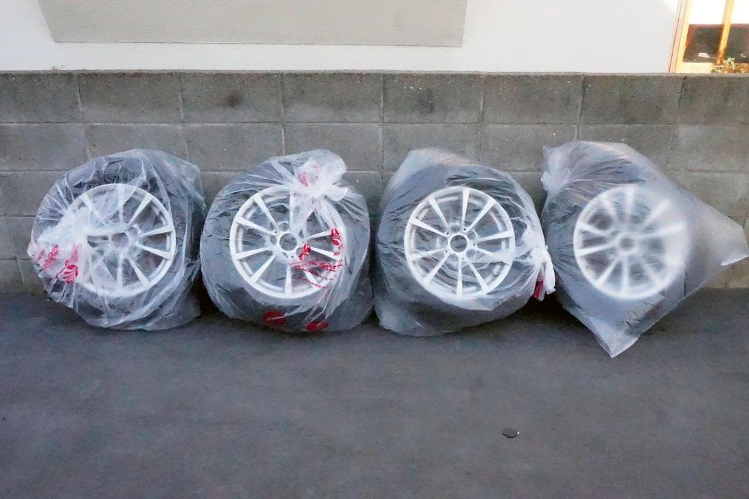  3シリーズ F30,F31 スタッドレスタイヤ　走行距離少