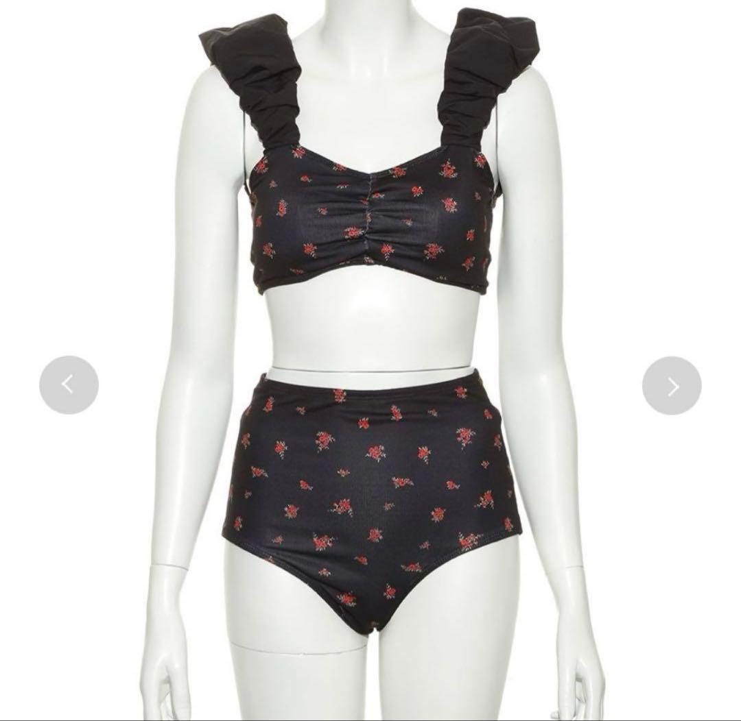 【値下げ】Lily Brown 水着　ギャザーショルダースウィムウェア