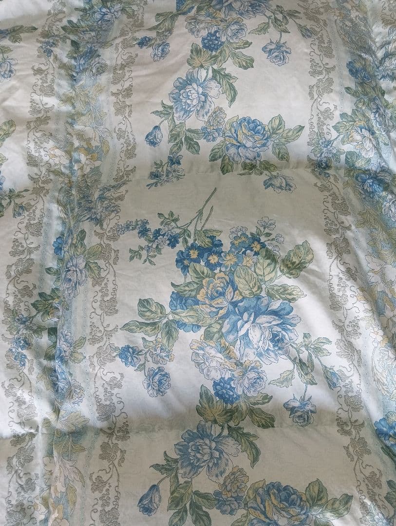 羽毛掛け布団 花柄ブルー　ダウン推定90% 羽毛推定1.1㌔ シングルサイズ