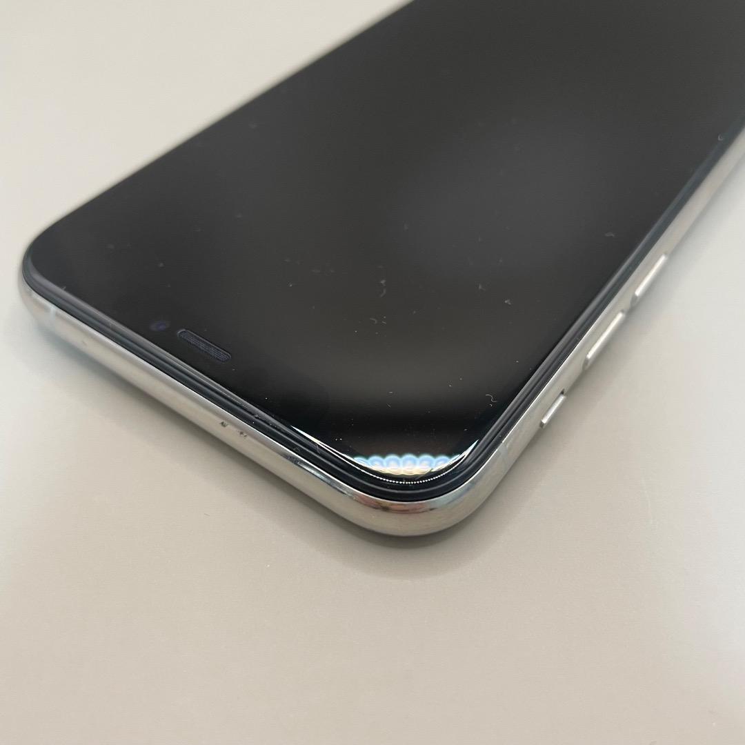 美品✨iPhone11Pro 64GBホワイト　バッテリー新品100％