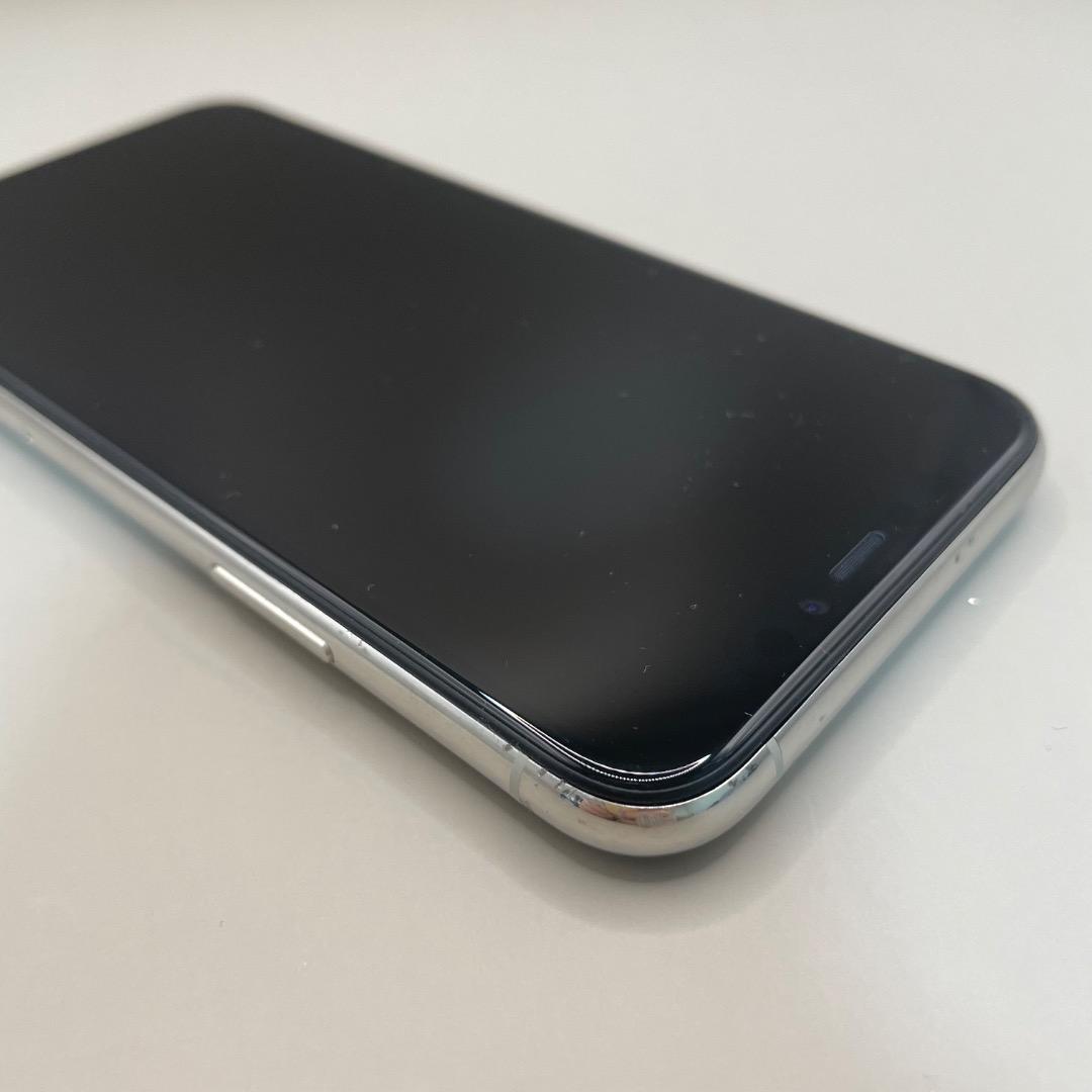 美品✨iPhone11Pro 64GBホワイト　バッテリー新品100％
