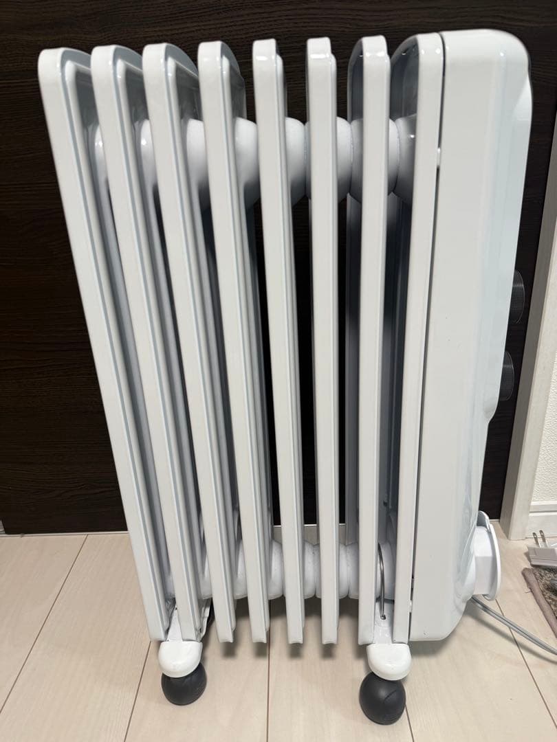 美品⭐︎DeLonghi オイルヒーター ホワイト