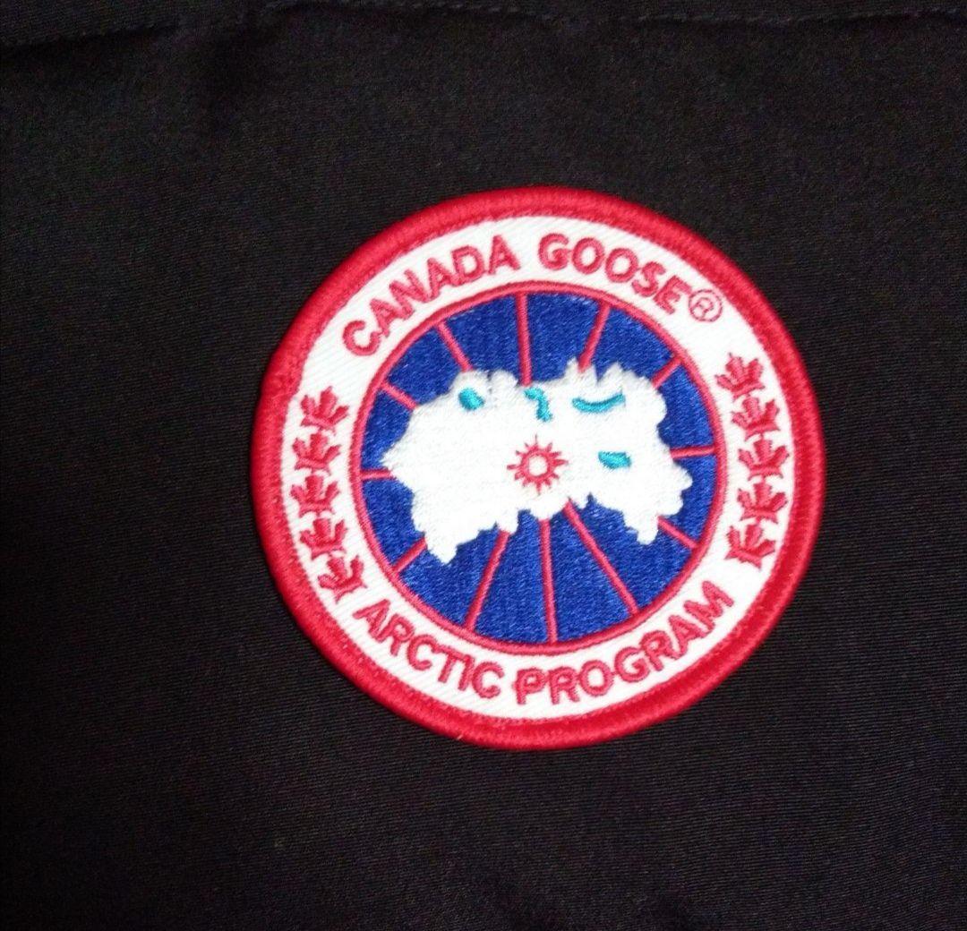 ☆*☆様 カナダグース ダウンベスト黒 Mサイズ  