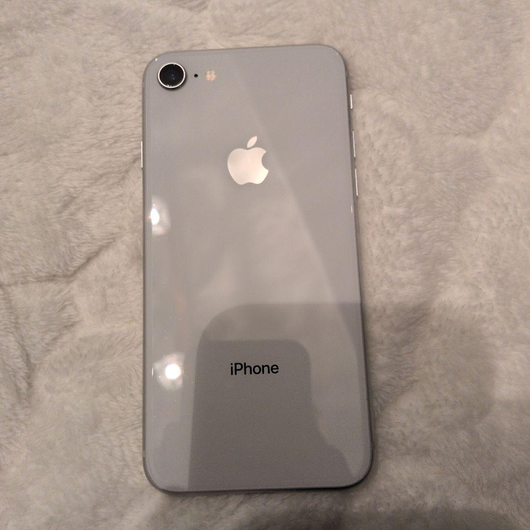 Apple iPhone 8 ホワイト 64GB.本体