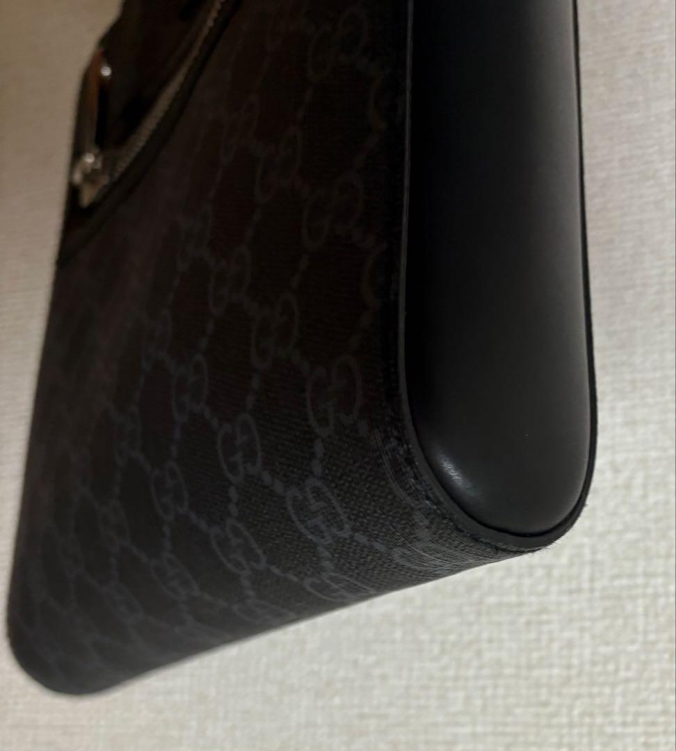 GUCCI ブラック ショルダーバッグ523599 001998