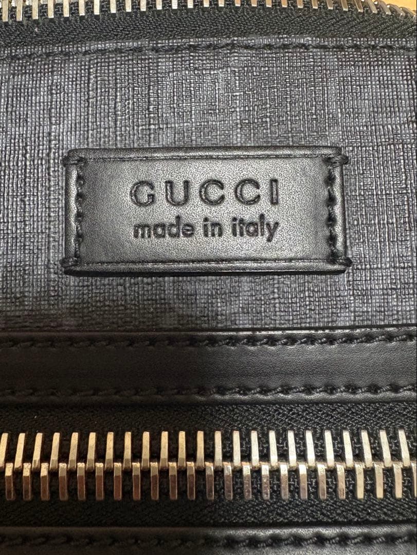 GUCCI ブラック ショルダーバッグ523599 001998