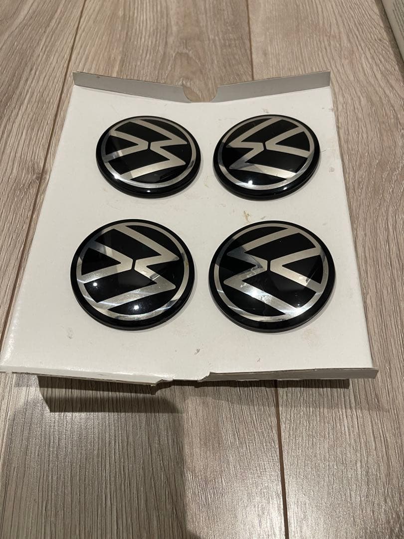 Volkswagen ダイナミックハブキャップ 4個セット