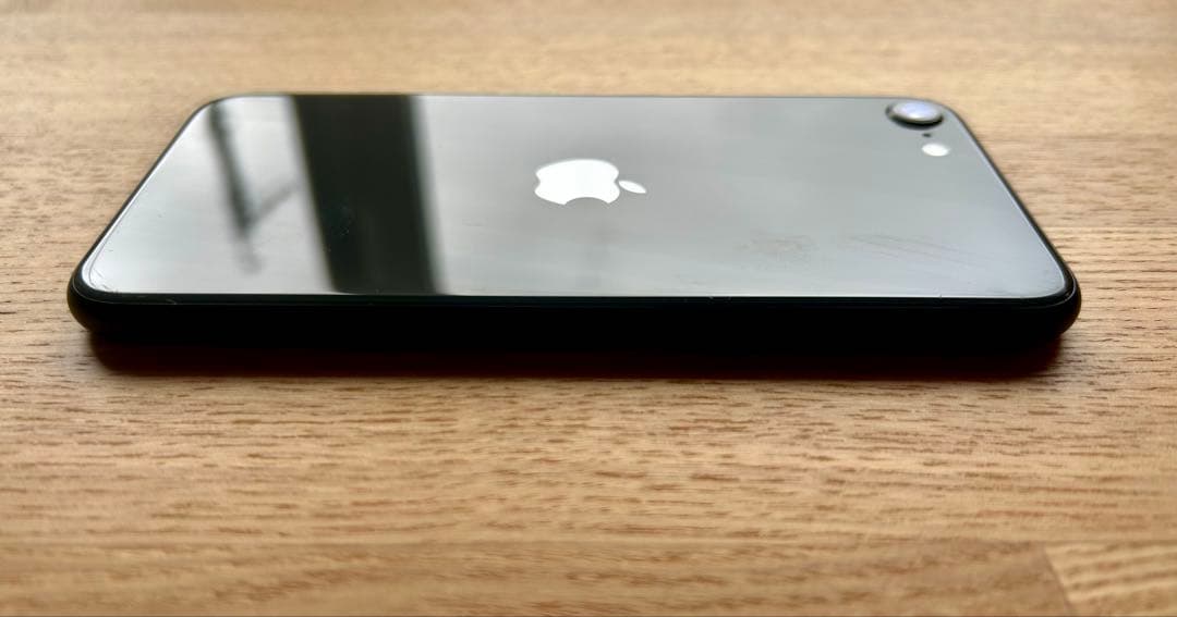 携帯電話本体 iPhone SE 128GB