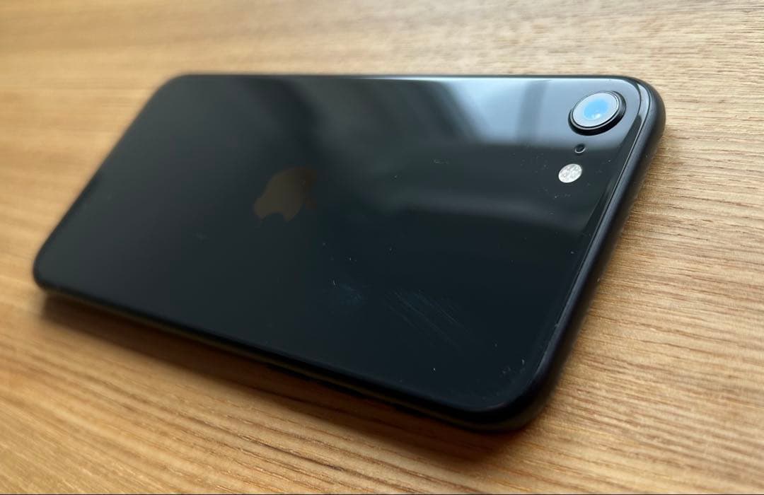 携帯電話本体 iPhone SE 128GB