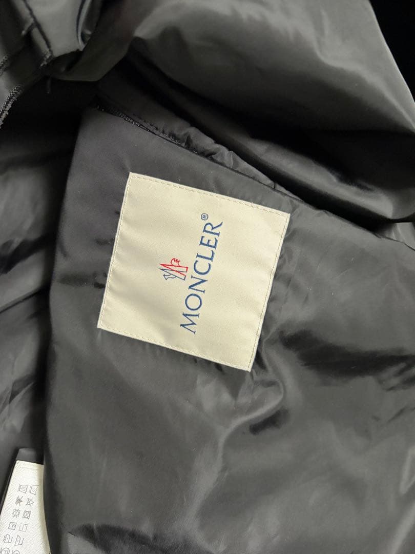 MONCLER ブラック ナイロンジャケット 正規品