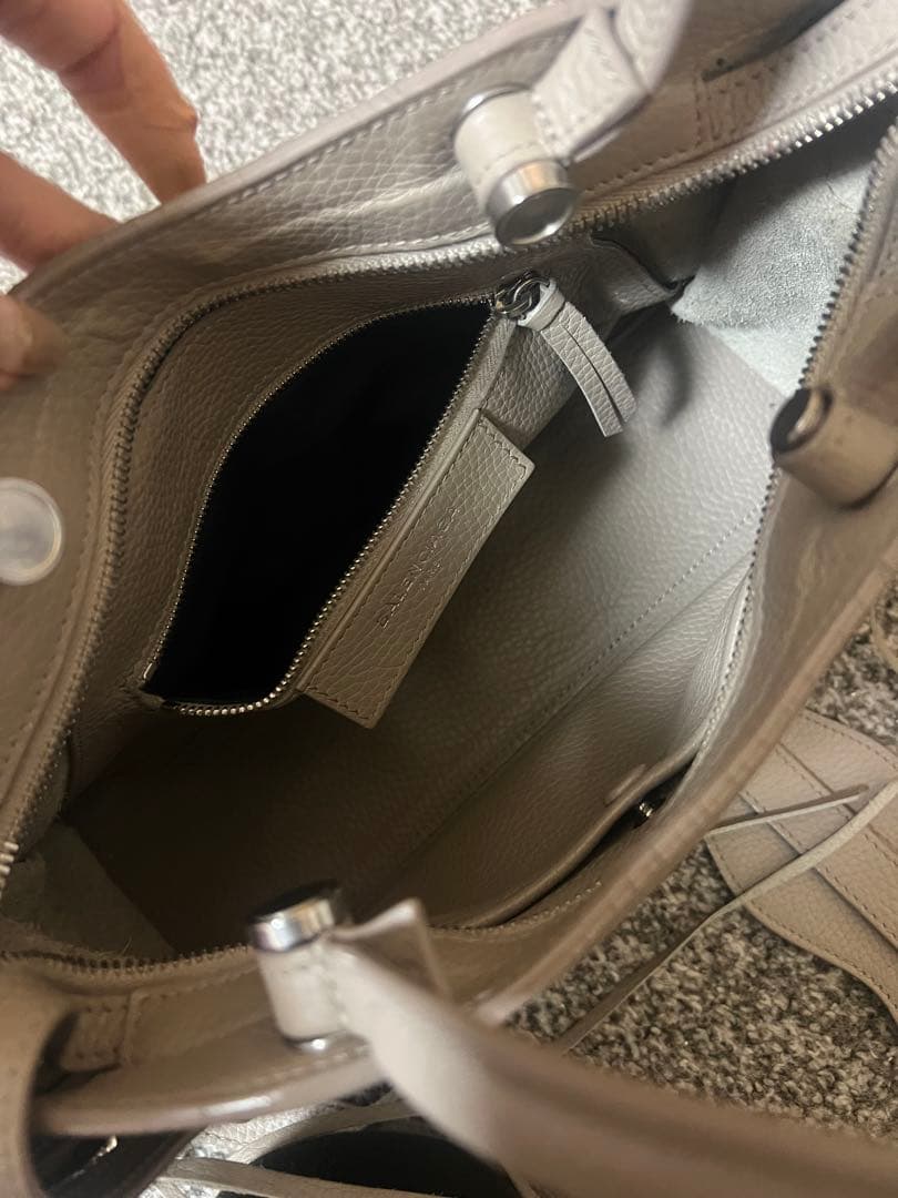 BALENCIAGA 正規品　パンチング　ハンドバッグ