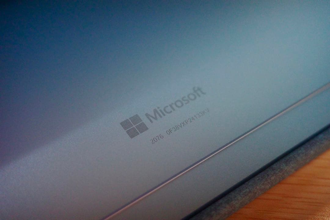 Surface Pro 第11世代 サファイア 有機EL 箱付き