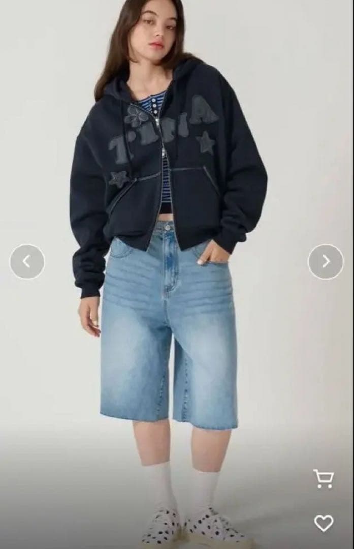 tina jojun 裏起毛　ロゴパッチワークフーディー