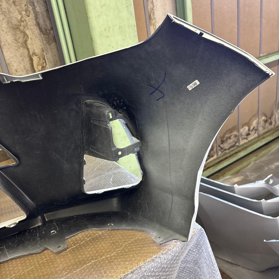 (98) ・NHP10 アクア社外前期フロントバンパーフェイス