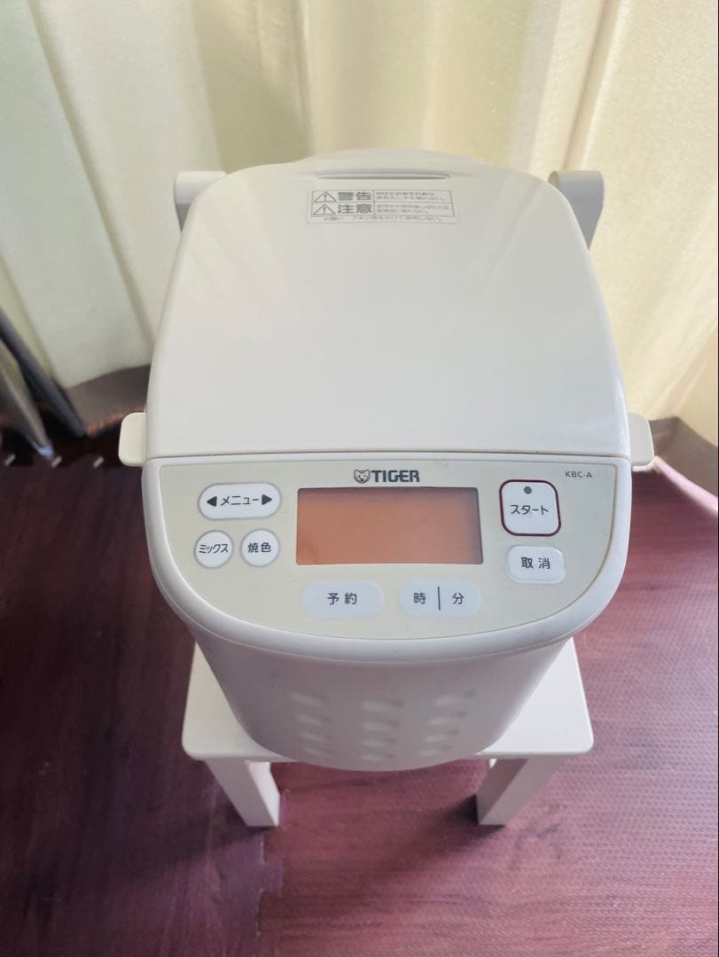 タイガー　ホームベーカリー　KBC-A100