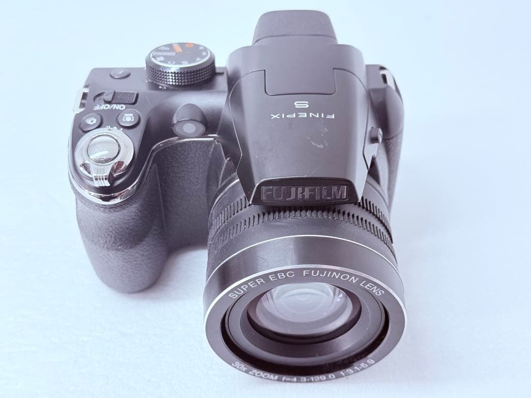 FUJIFILM FinePix S4500 動作確認済 30倍ズーム 単3電池