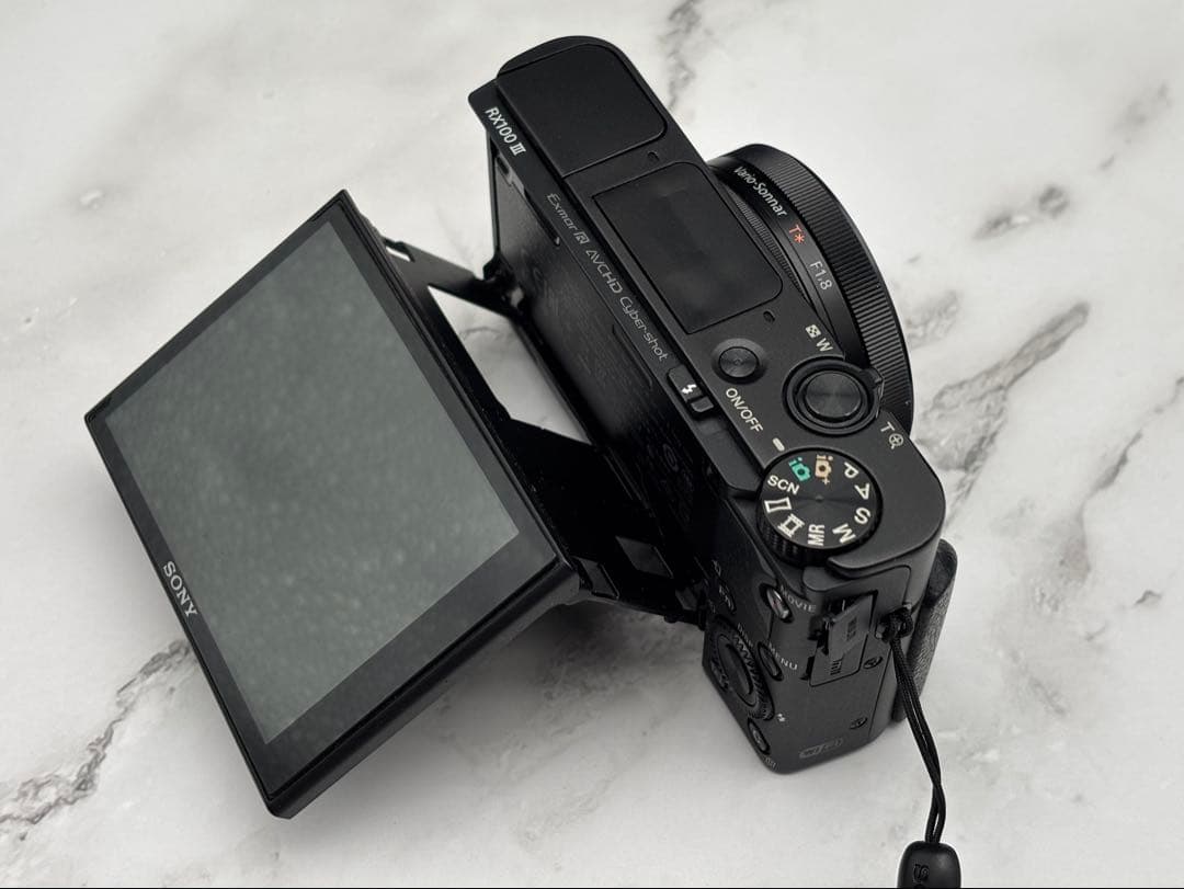 Sony RX100 III コンパクトデジタルカメラ