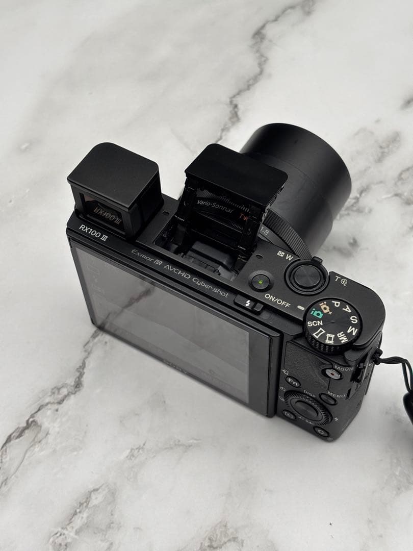 Sony RX100 III コンパクトデジタルカメラ