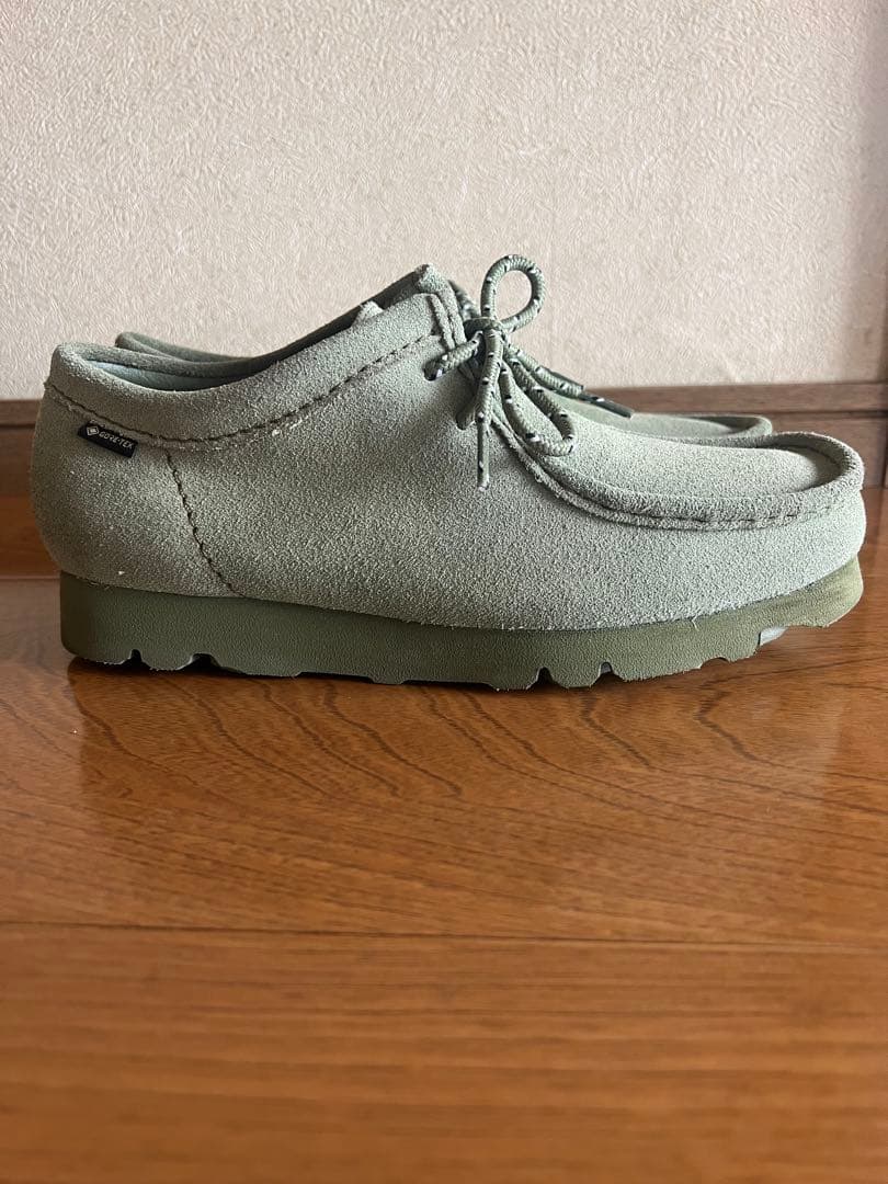靴 Clarks Wallabee GTX Loden Green