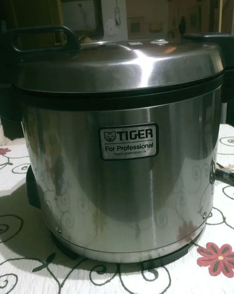 はるぱぱ　TIGER 業務用　炊飯ジャー　JNOーA360 3.6L炊き