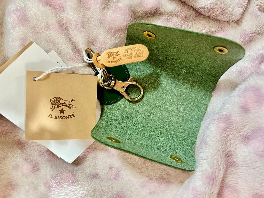 IL BISONTE グリーンレザーキーケース