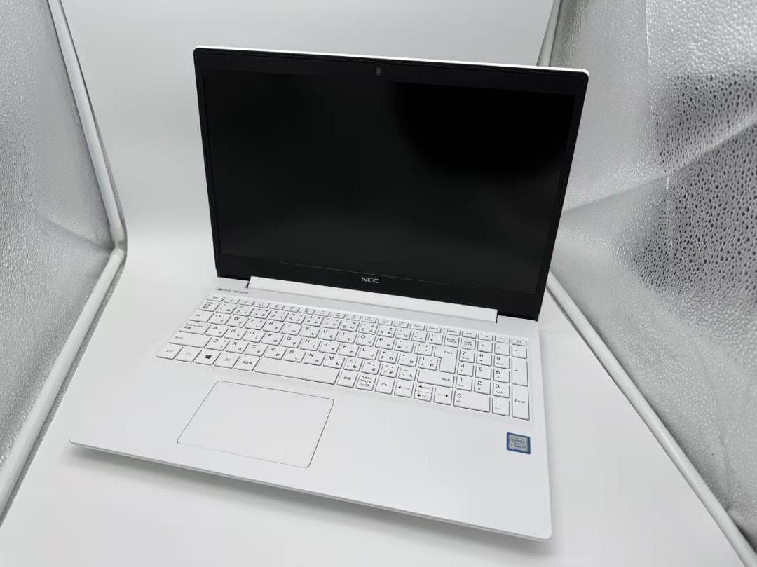 未使用品近い NEC 第八世代 i7 20G SSD+HDD Office付き