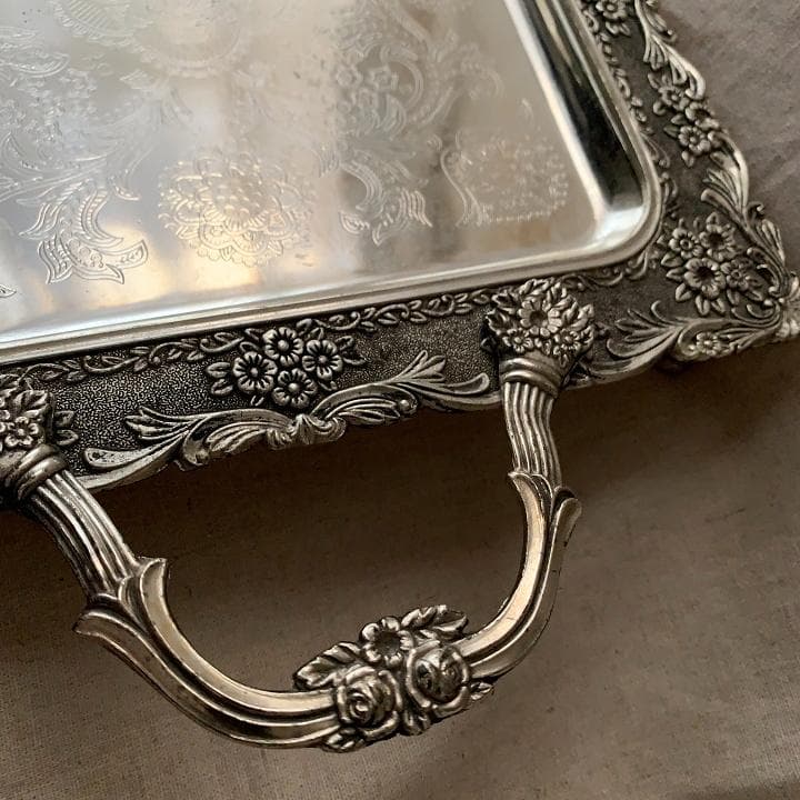 アンティーク調　シルバープレート　 足つきトレイ　サルヴァ　お盆　ヴィンテージ