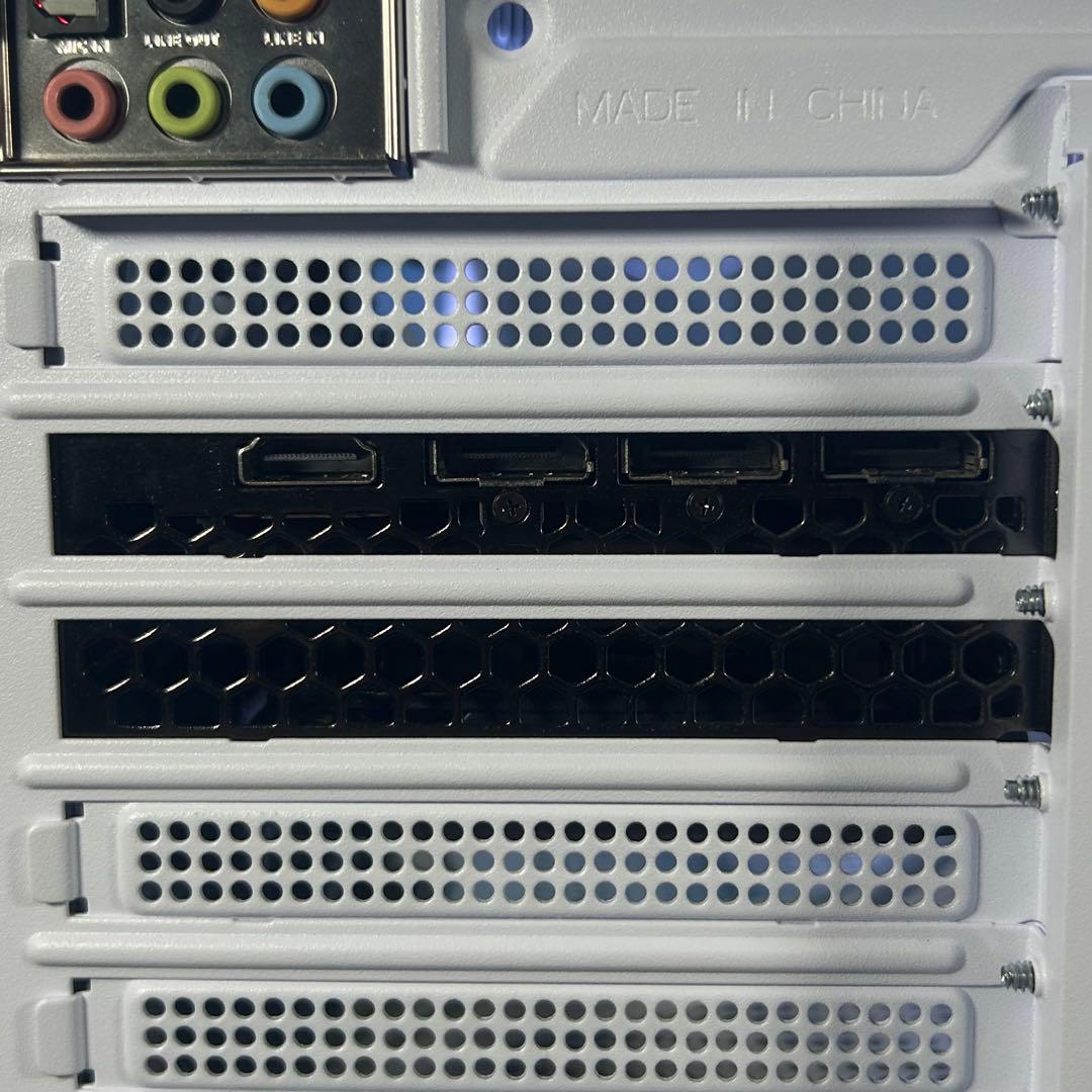 超高性能 白 ゲーミングPC RTX3070 Windows11 ワイルズ快適