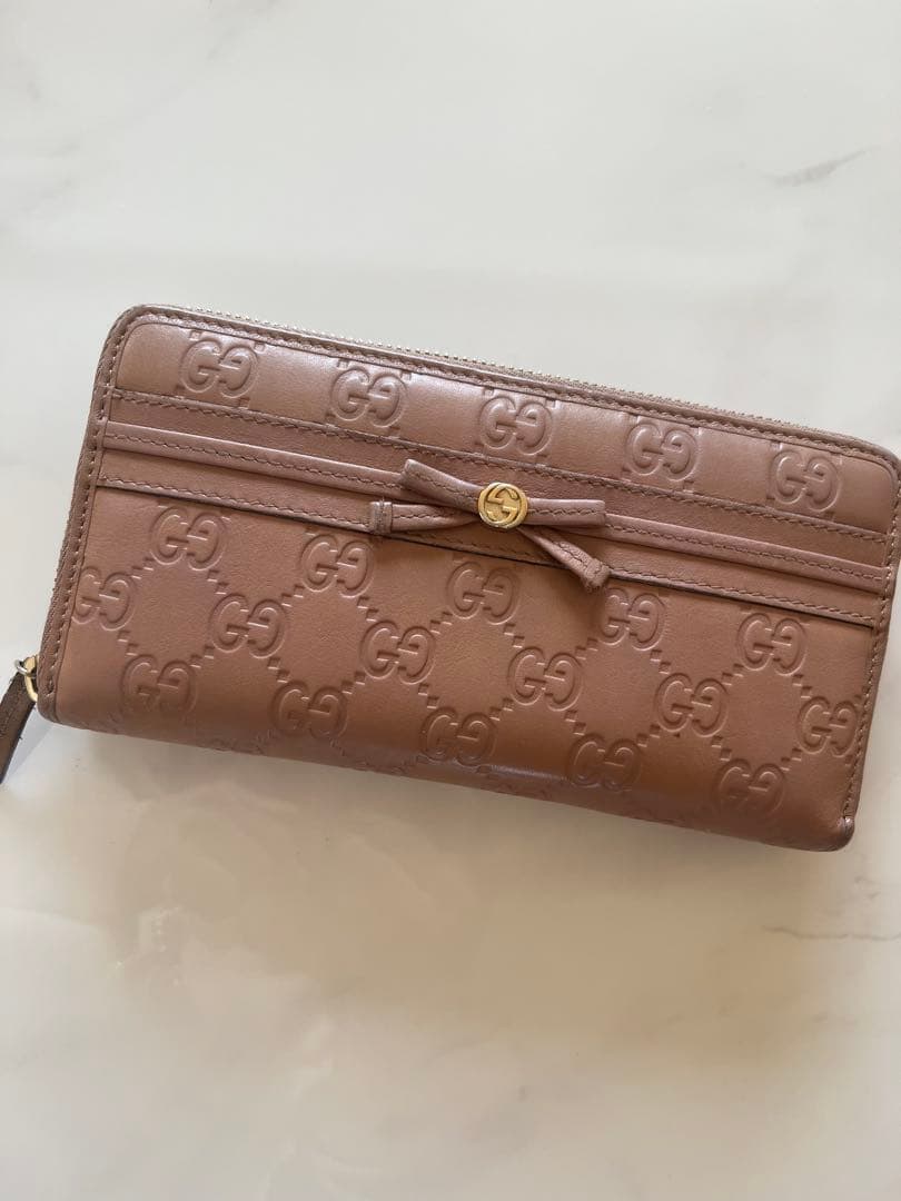 ⭐️超激レア 美品　グッチ　ジッピーウォレット　シマレザー　リボン　ピンク系