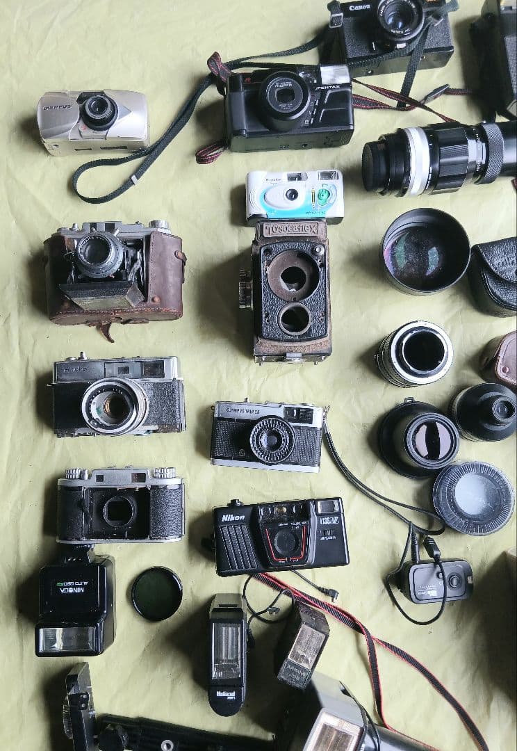フィルムカメラ&レンズ&ストロ ボまとめ売り「ジャンク」