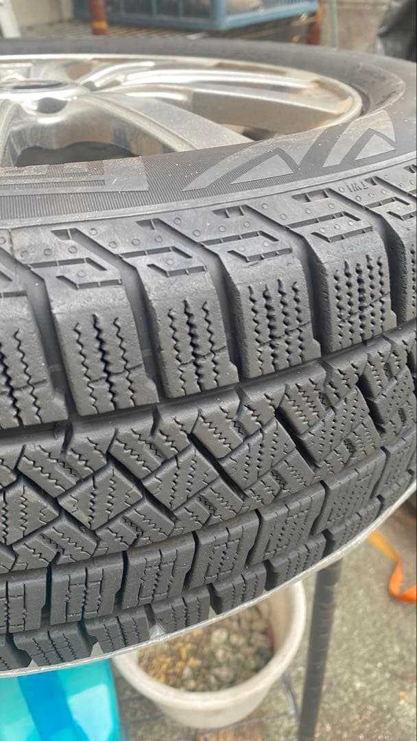 専用@スタッドレスタイヤ　4本　firelli 185 60 15インチ