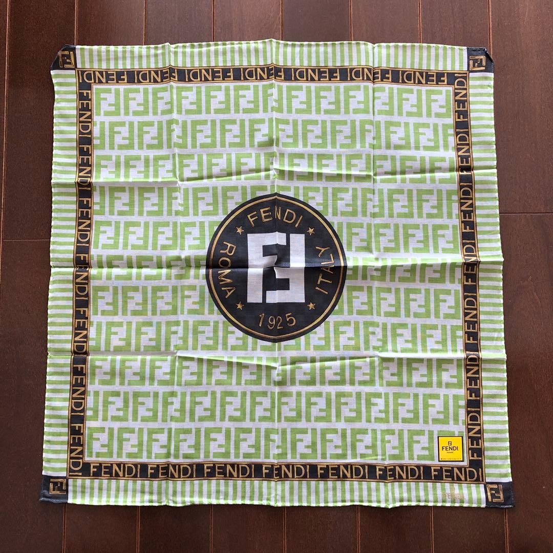 未使用　FENDI ハンカチ2枚セット　ズッカ　総柄　フェンディ