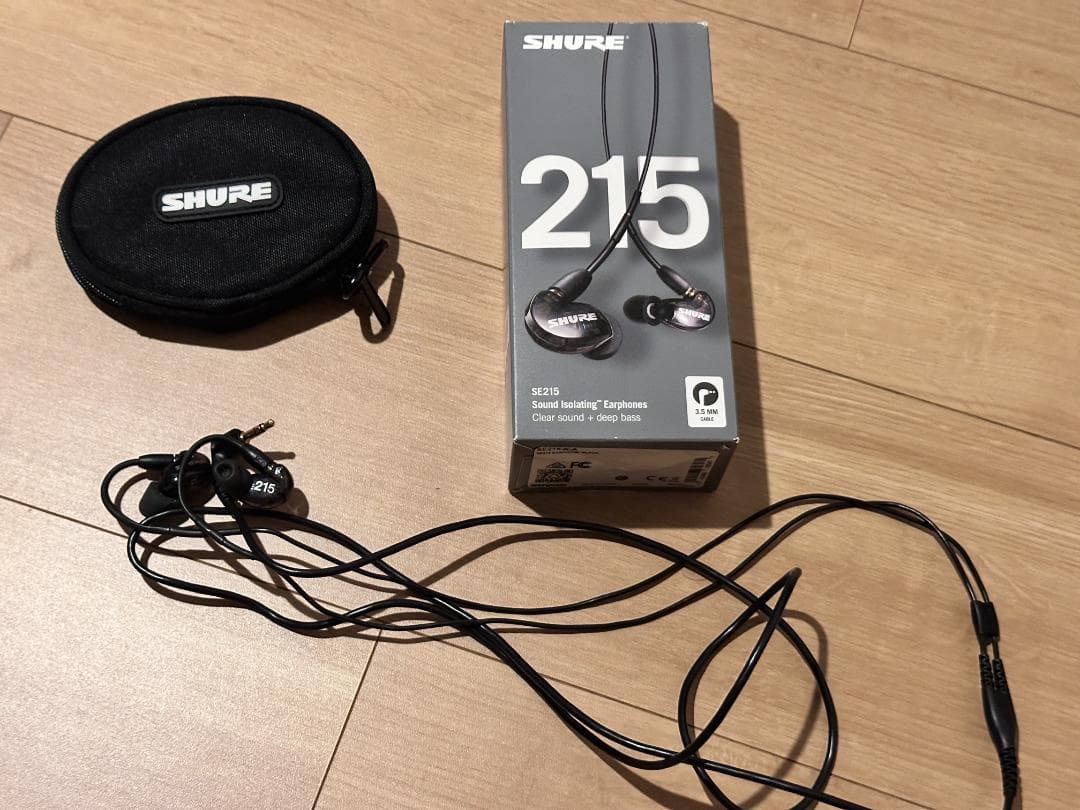 SHURE SE215 有線イヤホン　クリアブラック