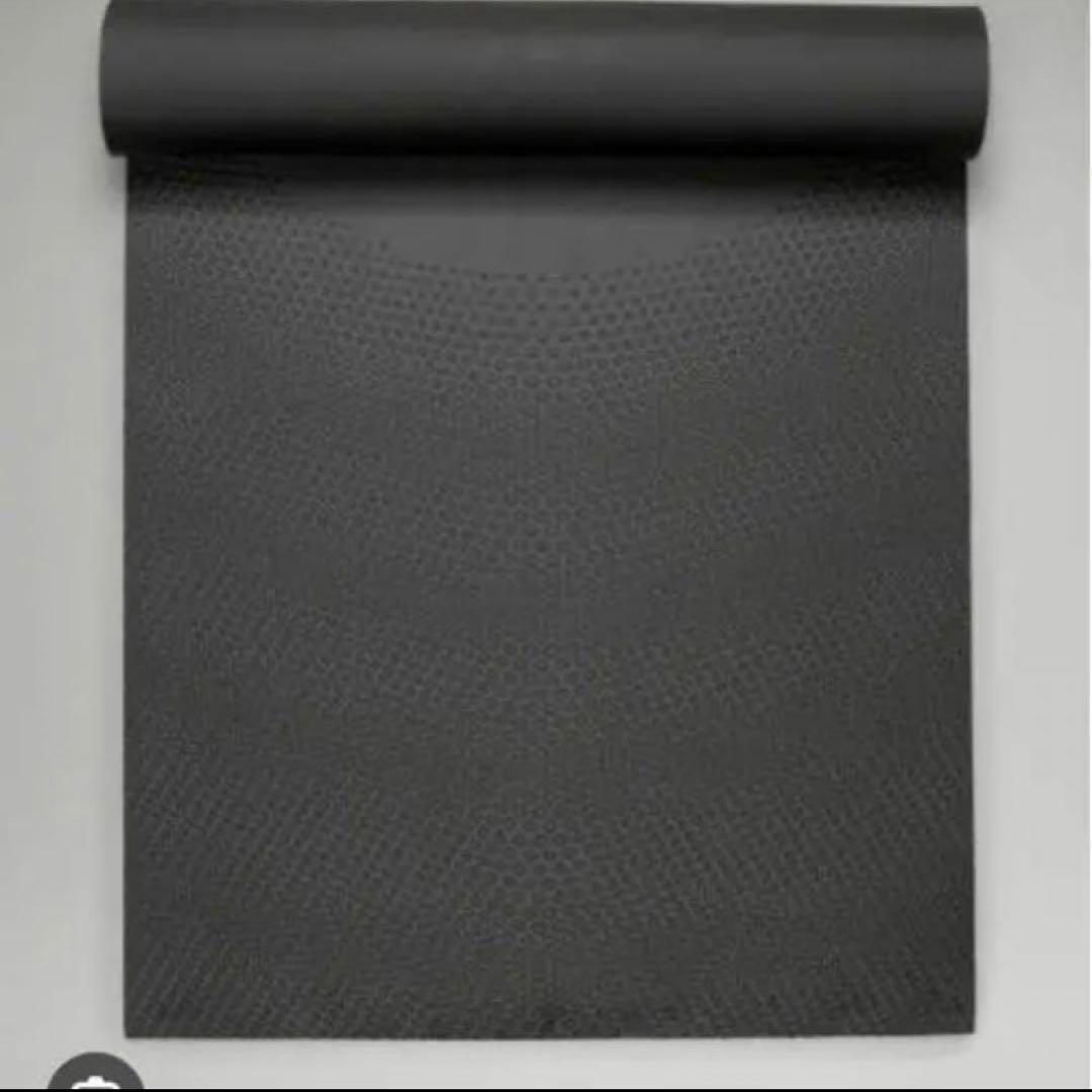 【新品未使用】ルルレモン 6mm ブラック ヨガマット　ラスト1点