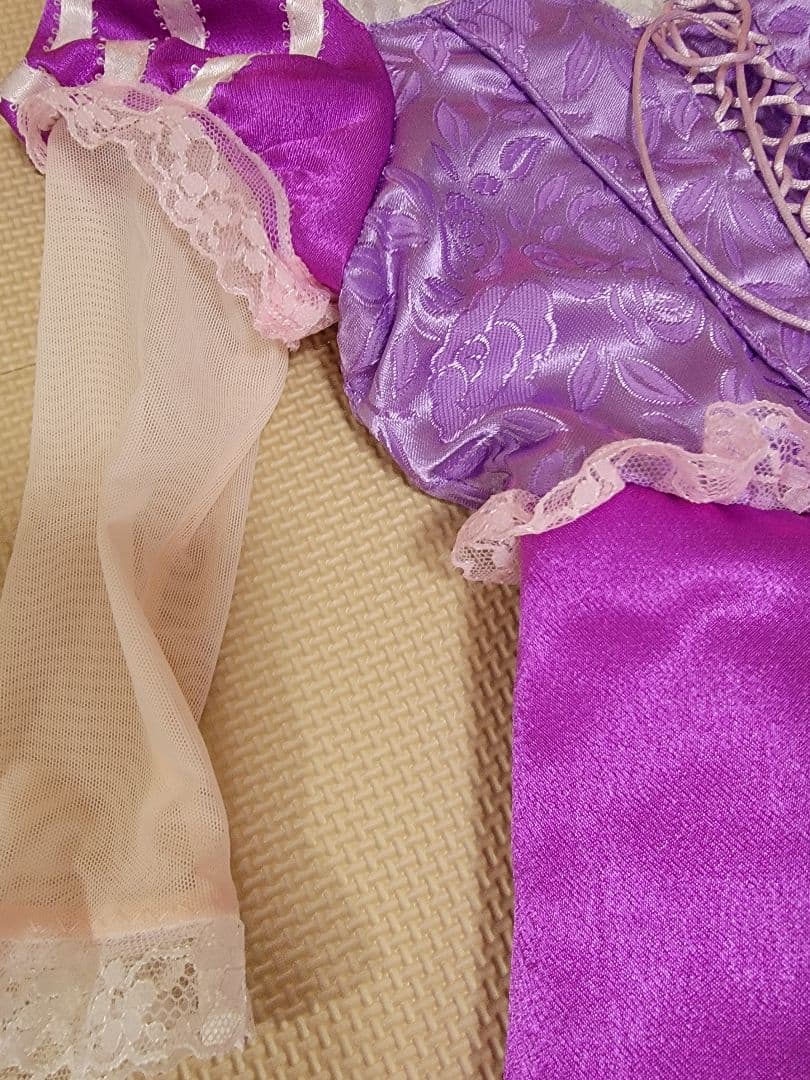 Hacchi、ビディバビディブティック、ラプンツェル風ドレス パープル