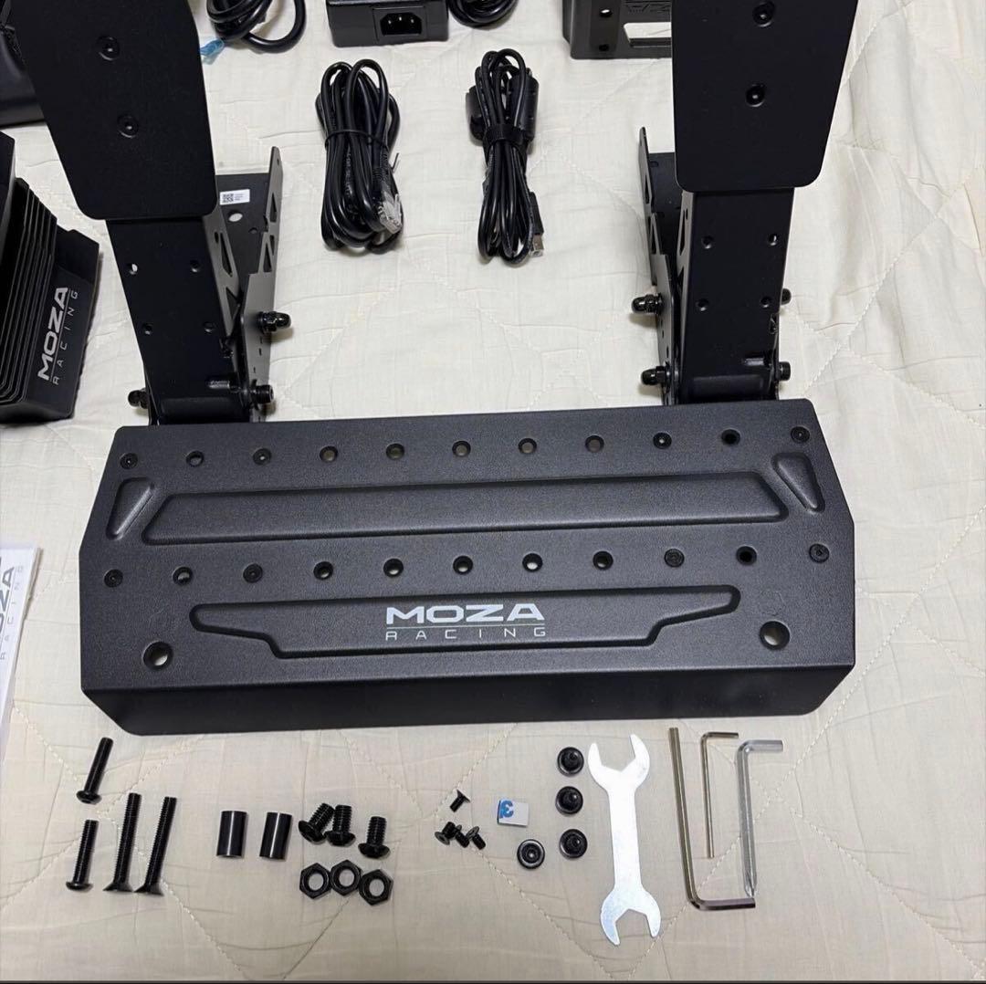 MOZA Racing R5 ブレーキパフォーマンスキット　付属