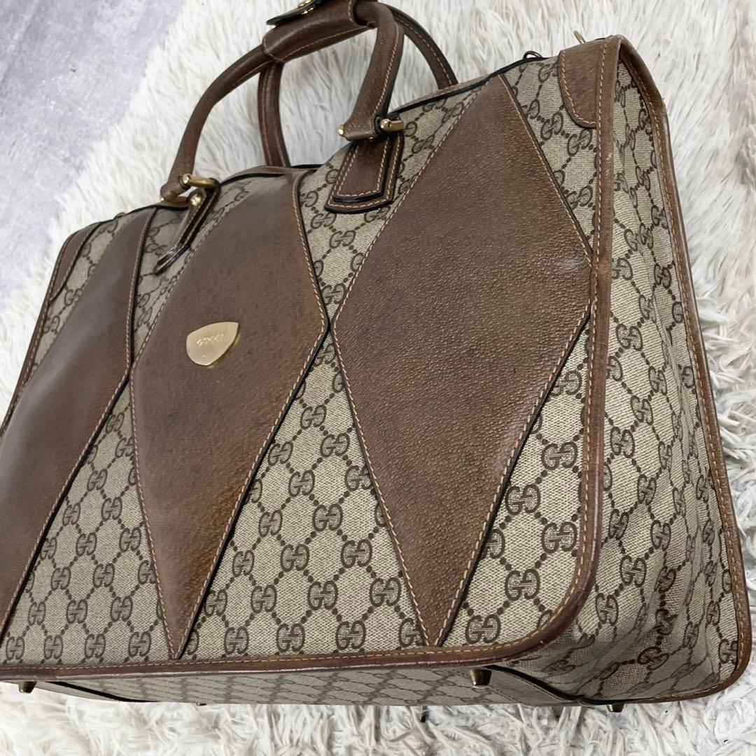 美品 グッチ PVC 2WAY ショルダーバッグ GG柄 ロゴ型押し ブラウン